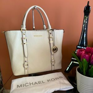 ❌SOLD❌🌷Michael Kors Bedford Legacy Lg Grab Tote🌷